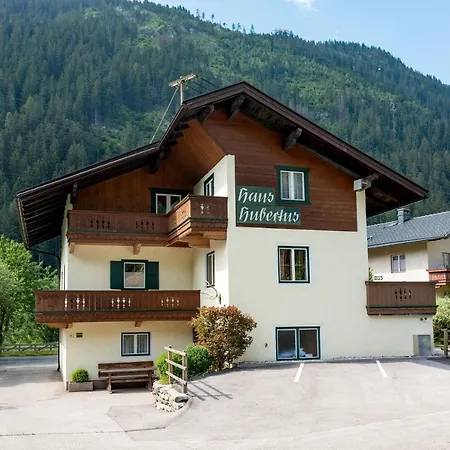Chalet Ferienhaeuser *