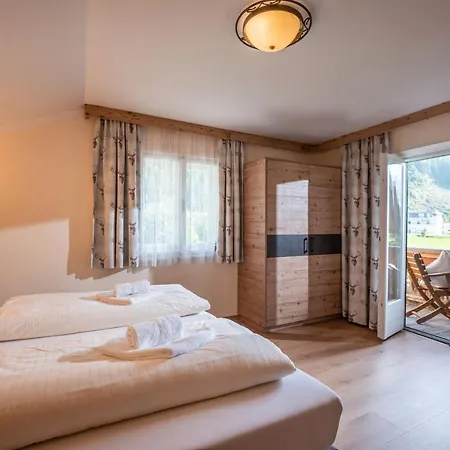 Chalet Ferienhaeuser *