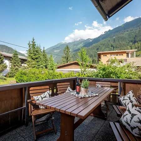 Chalet Ferienhaeuser *